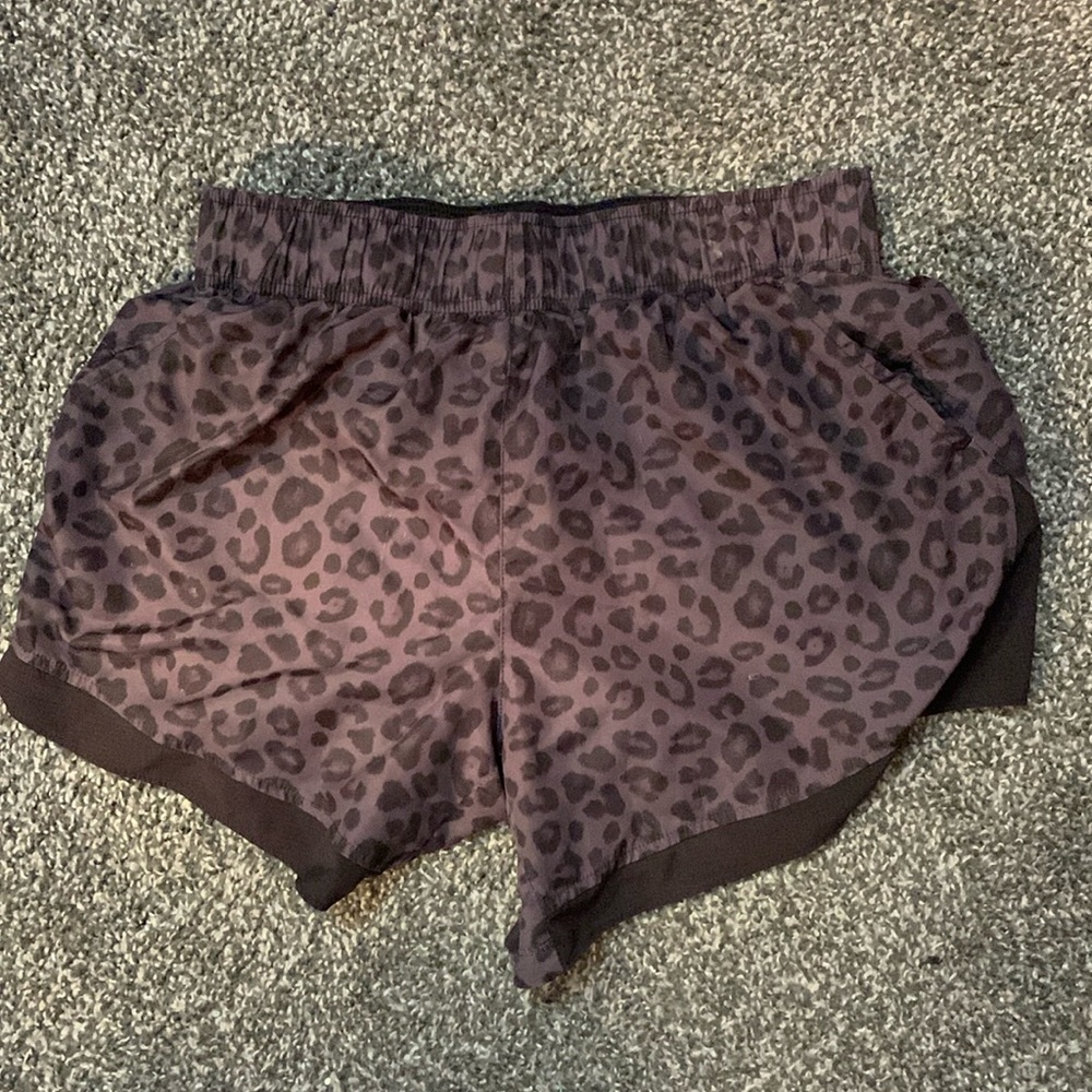 athletes shorts w pockets